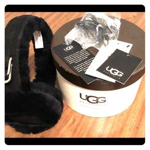 NWT UGG Wired Earmuffs! Bought never used!